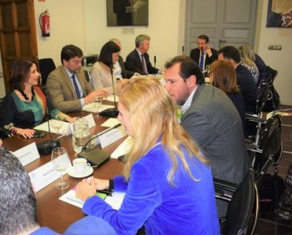 Buj tacha de “inaceptable” el pacto de Sánchez con Bildu sobre los municipios
