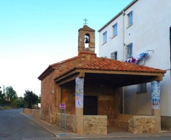 Cedrillas vuelve a contar este verano con el Museo a Cielo Abierto que llena de arte las calles del municipio de la mano de Ramón Boter