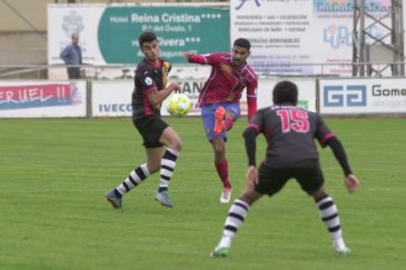 El CD Teruel confirma la renovación de Borja Romero