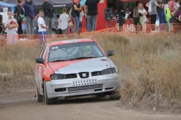 Treinta pilotos disputan la primera prueba del autonómico de autocross que tiene lugar en Calamocha