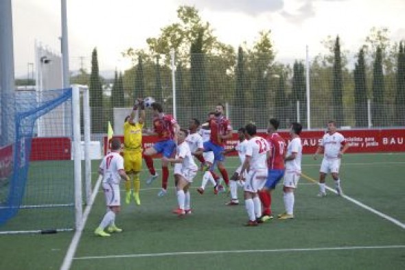 El CD Teruel vence al Utrillas en un partido con muchas ocasiones