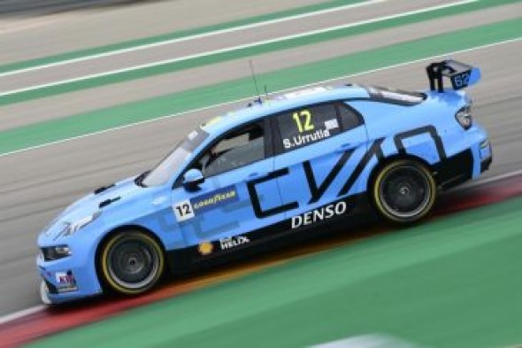 Santiago Urrutia domina durante toda la jornada y se lleva la pole en Motorland