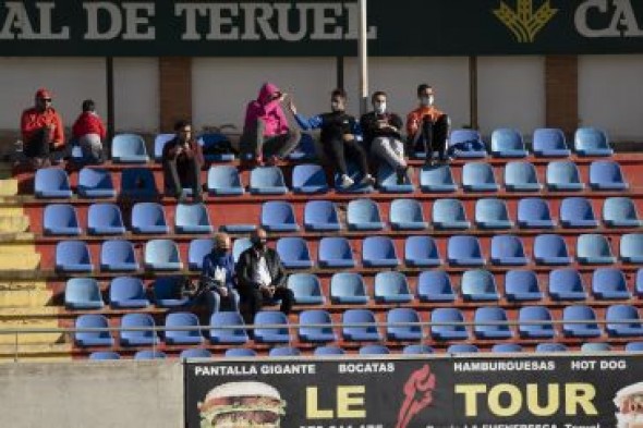 La Federación Aragonesa de Fútbol pide a la DGA el regreso de los aficionados