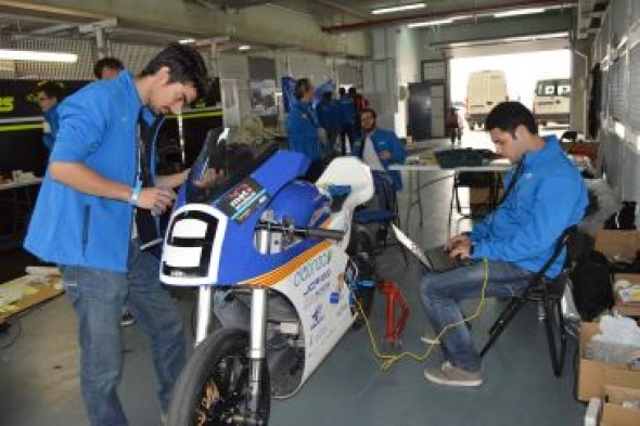 El máster de Ingeniería del Motorsport se completa por primera vez con 32 alumnos