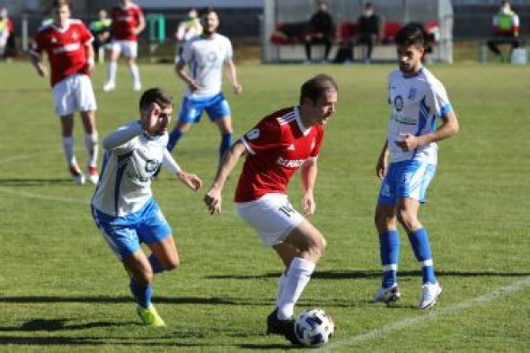 El Calamocha CF remonta para ganar 2-1 al Sabiñánigo en el Pedro Sancho