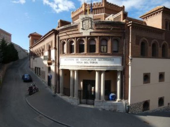 Alumnado de Emergencias Sanitarias del Vega del Turia pide más espacio para examinarse