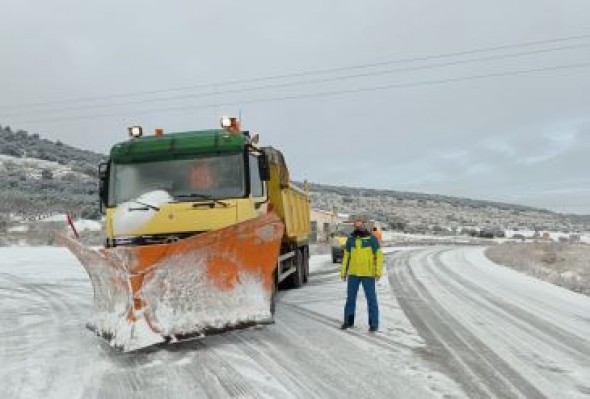 Ignacio Belanche, director de carreteras de la DGA en Teruel: “En determinadas zonas de las sierras el tratamiento con sal se hace todo el año”