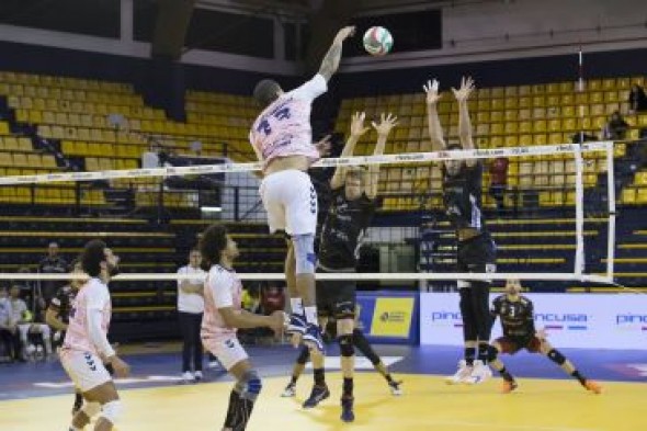 El Urbia Voley Palma elimina al CV Teruel en la Copa del Rey