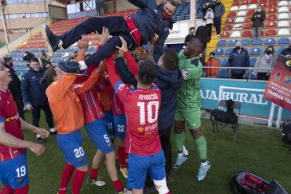 La competición continúa el domingo con las fases de Ascenso y Playoff