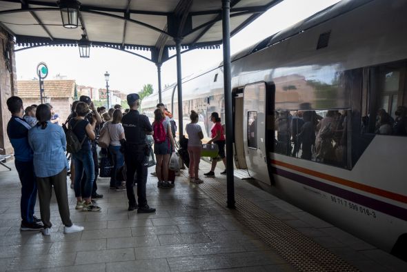 Los alcaldes de pueblos afectados alertan al Mitma de que eliminar trenes va contra la cohesión territorial