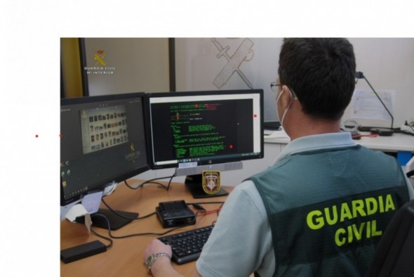 La Guardia Civil de Teruel desarticula una red dedicada a estafas bancarias con software malicioso