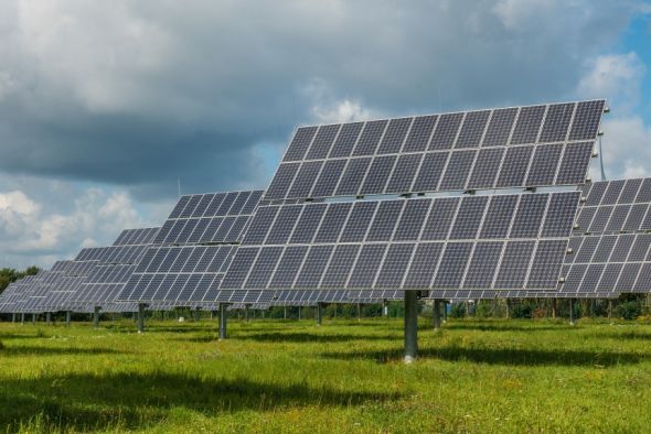 Forestalia firma un convenio con 11 municipios del Altiplano turolense para impulsar doce plantas fotovoltaicas