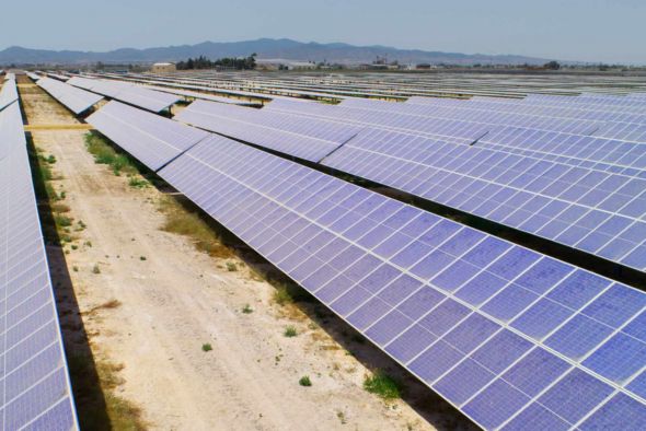 Endesa convoca a los dueños de las fincas afectadas por los parques solares en Andorra