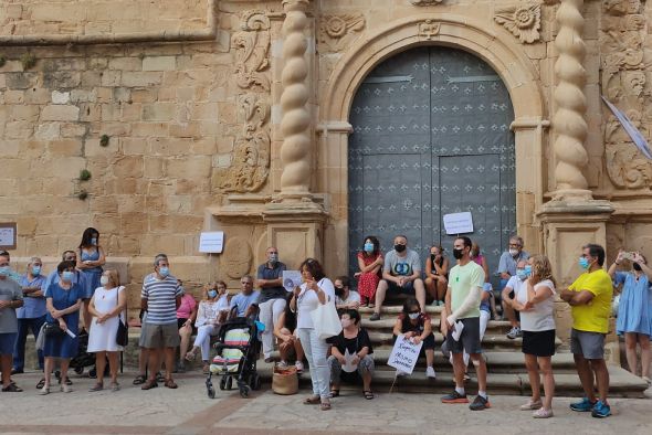 Unas 150 personas se manifiestan por tercera vez contra las tasas del Parrizal