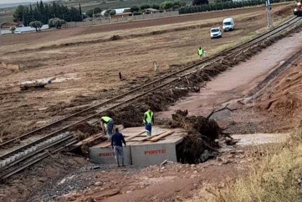 Restablecido el servicio de tren entre Teruel y Zaragoza, que tuvo que ser cortado en Cariñena por los daños que causaron las tormentas