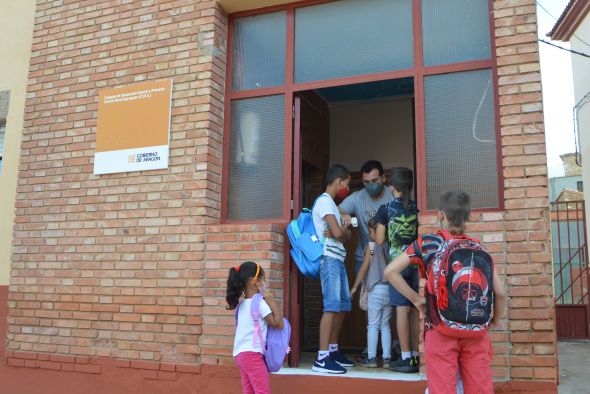 Alacón inicia un curso inolvidable de la mano de la familia Saavedra-Molina con sus ocho hijos