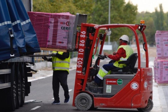 El paro cae en Teruel en 255 personas, hasta 5.037