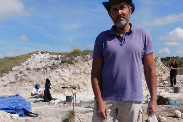 Manuel Salesa, paleontólogo del Museo Nacional de Ciencias Naturales: El final de una excavación no es estudiar los fósiles sino mostrarlos a la gente