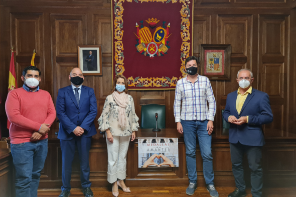 Javier Sierra, David Civera, la Escuela de Enfermería, la Fundación Santa María, Asapme Teruel,  Inocente Inocente y la Peña Real Madrid, medallas del CITT