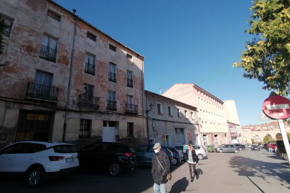 El Ayuntamiento de Teruel da un paso firme para adecentar el entorno de la muralla medieval