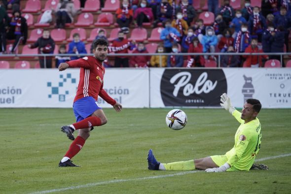 El CD Teruel rescata un empate en Pinilla ante un Terrassa con oficio que se adelantó en el marcador (1-1)