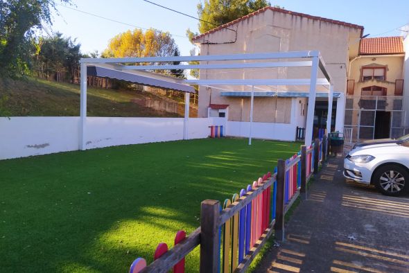 Los padres piden que se cree un aula para bebés hasta un año en Utrillas