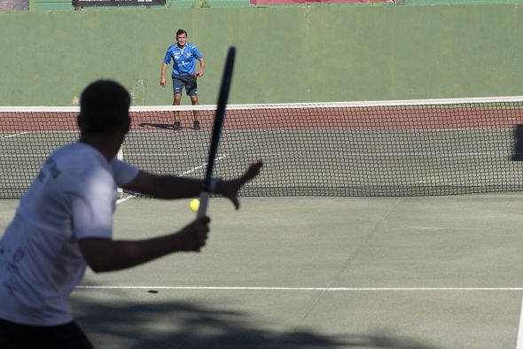 El Club Tenis Teruel vence al Airon y se clasifica para cuartos