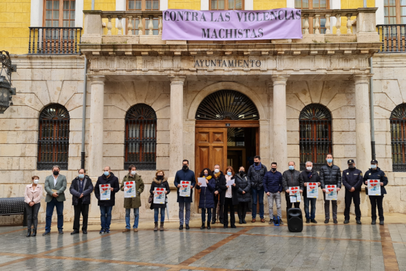 Todos los grupos municipales de Teruel a excepción de Vox suscriben un manifiesto contra la violencia machista