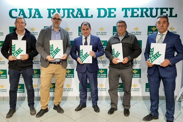 La Caja Rural de Teruel renueva su compromiso con los Consejos Reguladores del Aceite, el Jamón, el Melocotón y el Ternasco