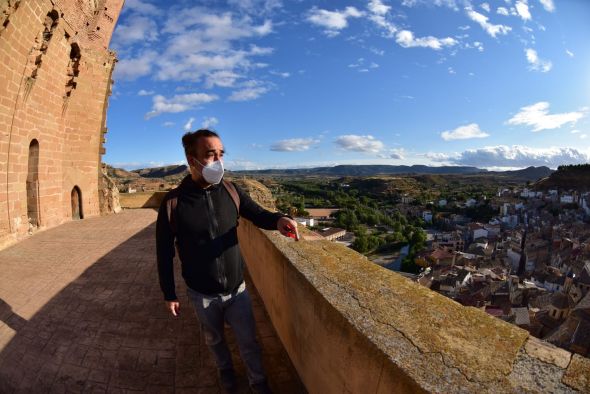 Alfredo J. Martínez: historiador y guía del castillo de Albalate del Arzobispo: En Albalate queda mucho patrimonio por descubrir y hay mucho que se cae