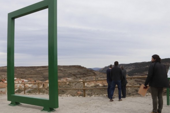 Un mirador en Cañada de Benatanduz plasma el turismo sostenible en la comarca