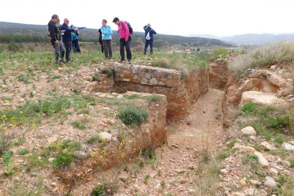 Las trincheras de Vivel del Río recuerdan  la fragilidad de  los periodos de paz