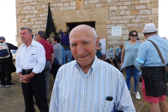 Guillermo Moreno Rubio, miembro de la cofradía de la Sangre de Cristo de Torrijo del Campo: Falta que los jóvenes participen más en la romería de la ermita de la Virgen de la Carrasca