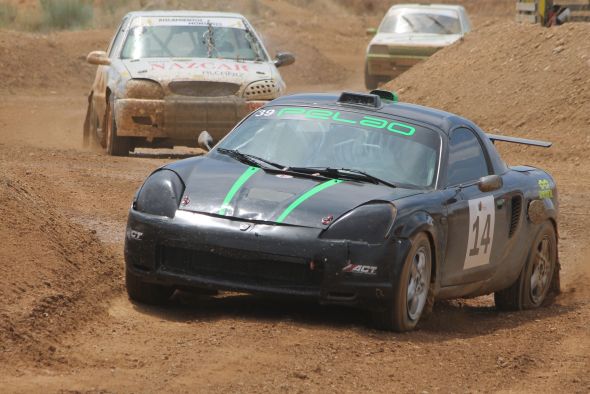 Cerca de 30 pilotos aragoneses se citan este sábado en el autocross de Monreal del Campo