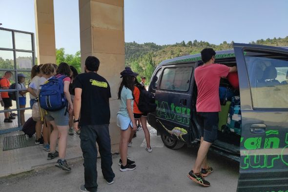 Controlados los dos flancos del incendio que se dirigían hacia el camping y el casco urbano de Valderrobres