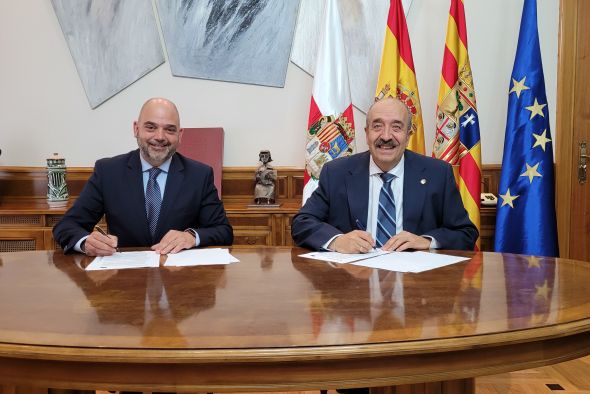 El convenio entre la DPT y la Cámara de Comercio de Teruel asegura la continuidad de los bonos de comercio rural