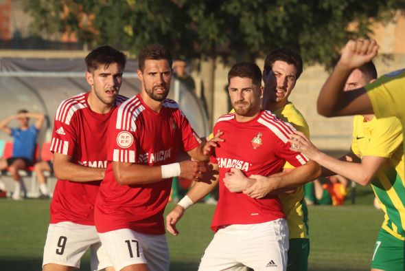 El Calamocha sabe sufrir pero perdona ante su público (1-1)