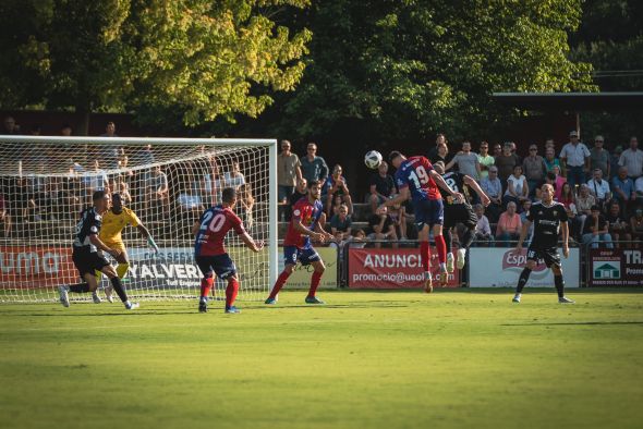 CD Teruel y Olot firman un empate a nada en un choque de dominio rojillo (0-0)