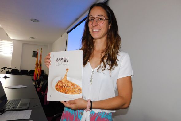 Pilar Marzo, directora del taller de empleo La cocina del Jiloca: “Hemos querido modernizar las recetas del Jiloca para no hacer el típico recetario tradicional”