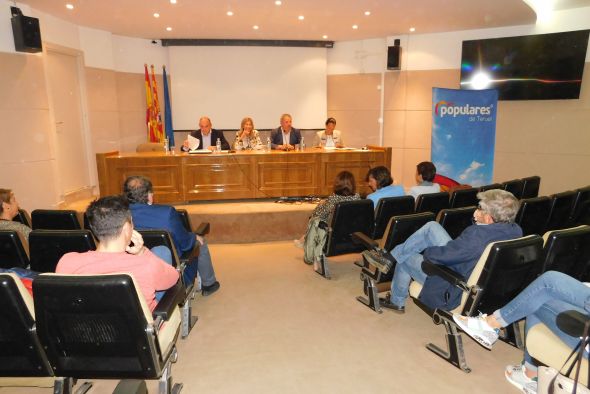 Mar Vaquero (PP) considera “frustrante” el incumplimiento de las ayudas del 20%