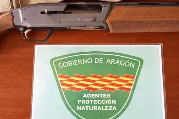 Agentes de Protección de la Naturaleza decomisan dos escopetas de caza en Samper en una zona no autorizada