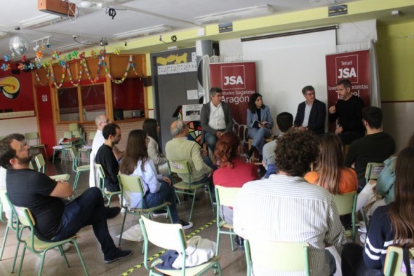 Las Jornadas de Juventudes Socialistas debaten en Calamocha sobre actualidad política