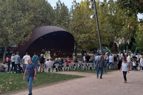 #ACCC, Alcañiz Contra el Cambio Climático, reúne a centenares de personas en torno al río