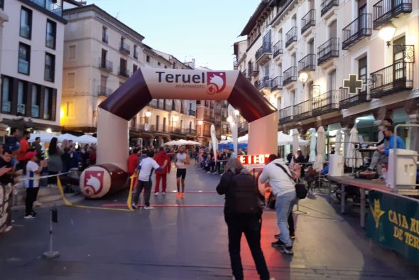 Luis Agustín, Sakva Montesinos y Josep Gómez, los mejores en la Media Maratón Ciudad de Teruel en las distancias de 7,14 y 21 kilómetros