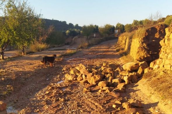 Las lluvias en el Matarraña afectan al suministro de agua en algunos pueblos y dejan caminos impracticables