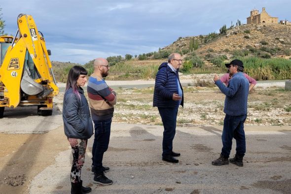 El presidente de la DPT visita las localidades afectadas por la tormenta en el Matarraña