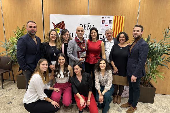 Víctor Bajo Flores recoge el Cachirulo de Honor de la Casa de Aragón en Madrid