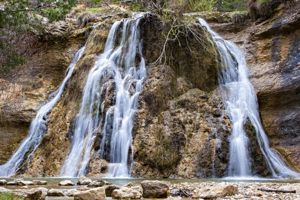 Aragón incorpora al manantial de los Caños de Gúdar al catálogo de Lugares de Interés Geológico