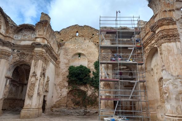 El Centro de Restauración de Albarracín afianza el acceso a la capilla del Cristo del Convento de los Servitas en Cuevas de Cañart