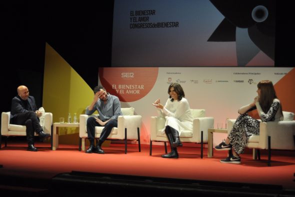 Los estereotipos en la familia y la ciencia en el sexo abren el octavo Congreso del Amor